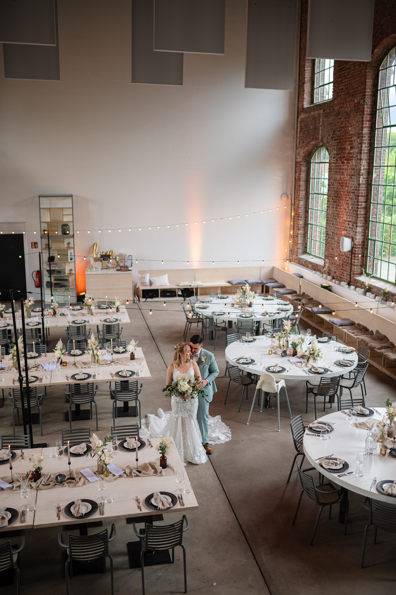 Vera & Manuel – Industrial-Boho-Hochzeit in der Werkstatt, Waltrop